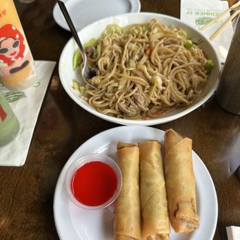 Corner 17 - Chinese Near Me - Saint Louis, Missouri