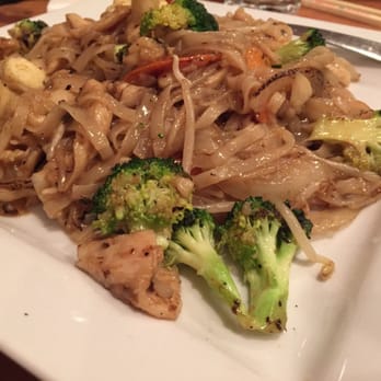 Pho Mi - Rice noodle dish - Vietnamese Near Me - Dayton, Ohio Pho Mi - Rice noodle dish - Vietnamese Near Me - Dayton, Ohio