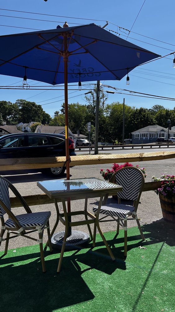 PUB 34 Updated October 2024 14 Photos 439 Derby Ave on Rt.34, West Haven, Connecticut