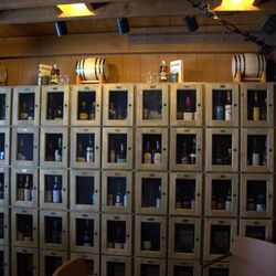Alexander's Whiskey Bar