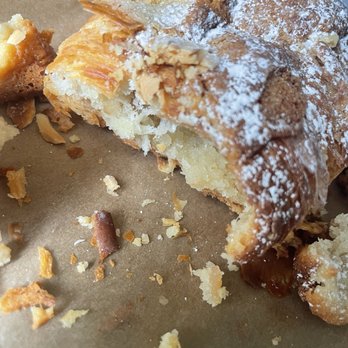 ID-Eclair - The inside of a sweet almond hug - Bakeries Near Me - Pasadena, California