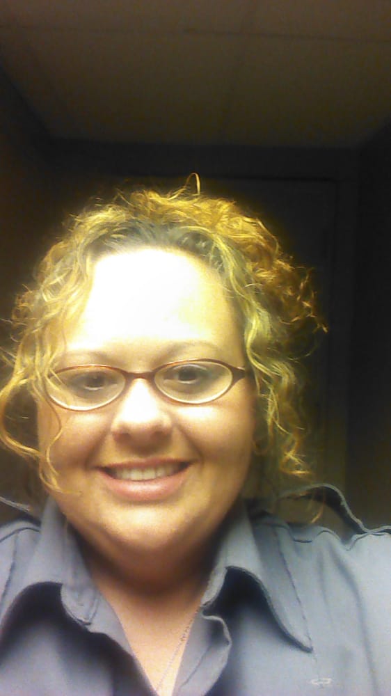 Lisa's Beauty Salon Logo