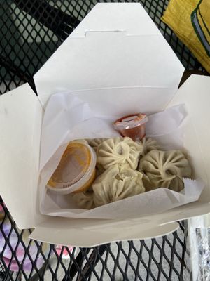 Mouthful MOMO by null
