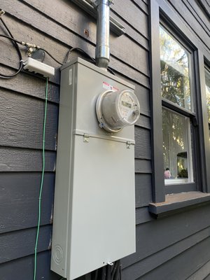 Marin Electric Logo