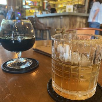 Black Dog Brewing - Stout and S''mores Old Fashioned - Breweries Near Me - Indianapolis, Indiana Black Dog Brewing - Stout and S''mores Old Fashioned - Breweries Near Me - Indianapolis, Indiana