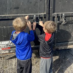 R Boys Hauling Service