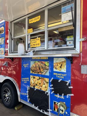 El Buen Taquero by null