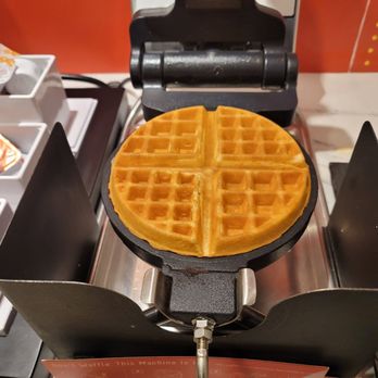Hampton Inn Vallejo - Waffle maker - Hotels Near Me - Vallejo, California