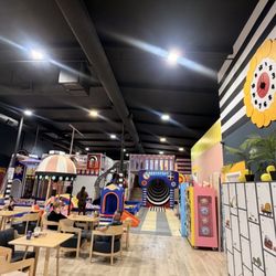 Kidztopia Indoor Playground