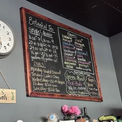 Affluent Wellness and Vapor Lounge