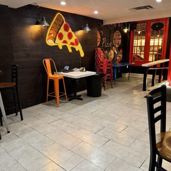 Pie In The Sky - Inside - Pizza Near Me - Baltimore, Maryland