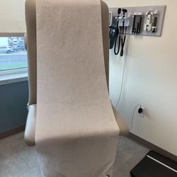 LVPG Family Medicine - Airport Road - Very clean exam room