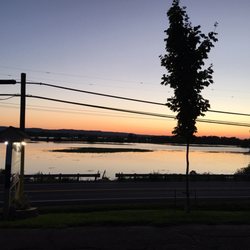 Hillcrest Motel - Loving this view of the river