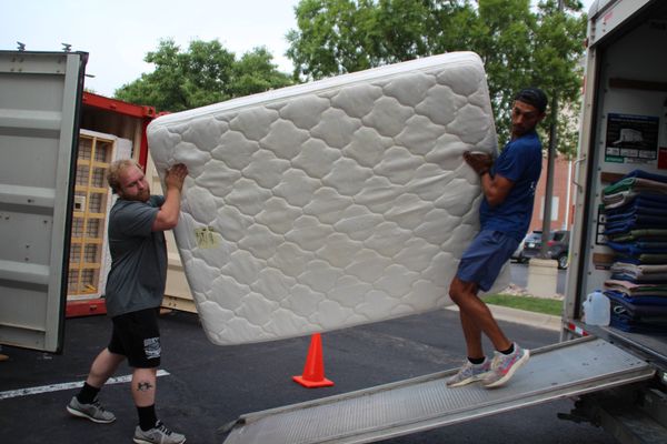 Top Rated Local Movers - Local Moving 🚚 Interstate
Moving 🚚 Storage 🚚 Commercial Relocations Licensed 🚚 Insured 🚚 Accountable Top Rated Local Movers - Local Moving 🚚 Interstate
Moving 🚚 Storage 🚚 Commercial Relocations Licensed 🚚 Insured 🚚 Accountable
