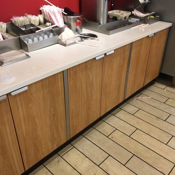 Wendy's - The place was a mess. Looks like no one has wiped down the counters for hours. - Fast Food Near Me - Kaysville, Utah Wendy's - The place was a mess. Looks like no one has wiped down the counters for hours. - Fast Food Near Me - Kaysville, Utah