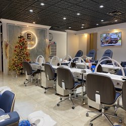 E Nails Of Largo - Inside