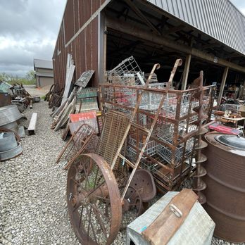 North Creek Antiques - Antiques Near Me - Pella, Iowa North Creek Antiques - Antiques Near Me - Pella, Iowa