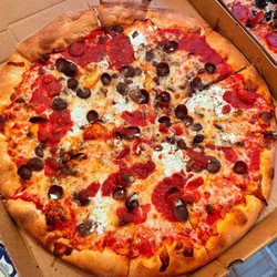Gino's Pizza - Lasagna Pizza