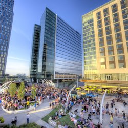 Tysons Corner Center - A large crowd attends an outdoor concert on The Plaza at Tysons Corner Center.