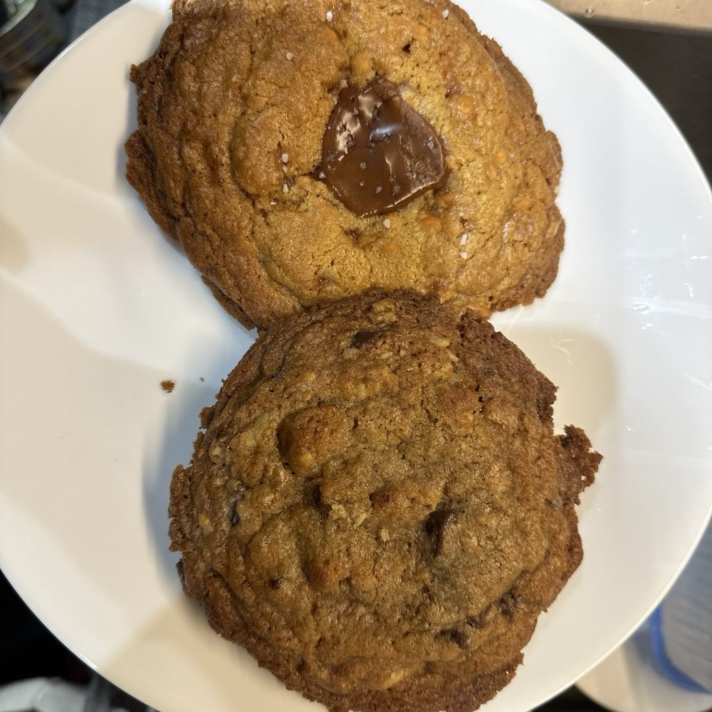 Fresh St. Market - the ultimate, salted caramel and chocolate chip walnut cookies - Grocery Near Me - Vancouver, British Columbia Fresh St. Market - the ultimate, salted caramel and chocolate chip walnut cookies - Grocery Near Me - Vancouver, British Columbia