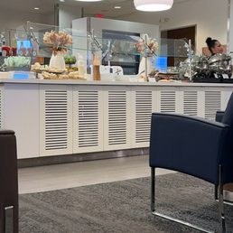 Food bar and small dessert area