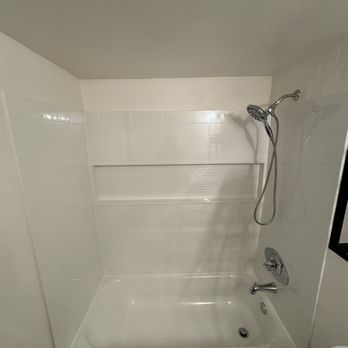 JM Handyman Services - Bathtub Replacement - Handyman Near Me
