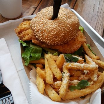 Big Ray's Fish Camp - Fried Fish Sandwich - Seafood Near Me - Tampa, Florida