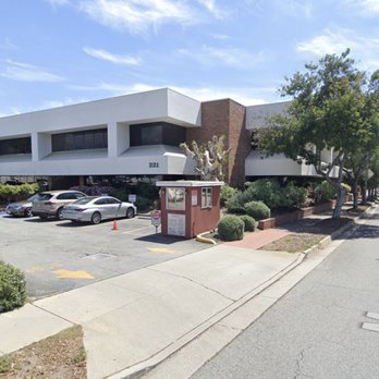 Harrison Darling, DC - Entrance to parking lot, off N Marengo Ave - Chiropractors Near Me - Pasadena, California Harrison Darling, DC - Entrance to parking lot, off N Marengo Ave - Chiropractors Near Me - Pasadena, California