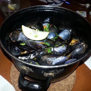 The Belgian Cafe - Green curry mussels. Very spicy but delish! - Seafood Near Me - Eastbourne, ESX