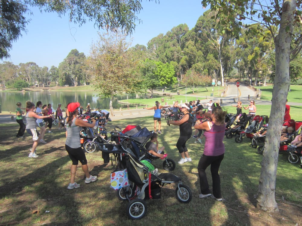 FIT4MOM North Orange County Logo