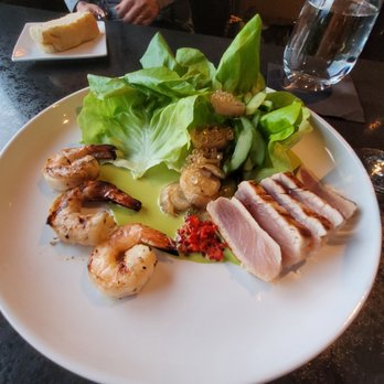 Lighthouse Bar & Grill - Seared ahi tuna salad - New American Near Me - Bellingham, Washington