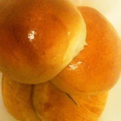 Maxin Oriental Bakery - Pork buns & bean cakes