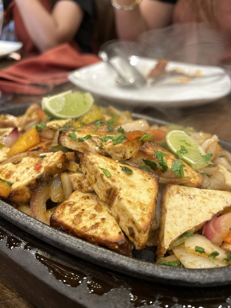 SAFFRON INDIAN CUISINE & BAR 528 Photos & 651 Reviews 739 Texas St