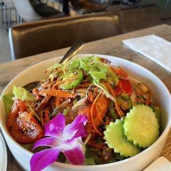 Satay Thai Kitchen & Bar - Thai steak salad - Thai Near Me - Fresno, California Satay Thai Kitchen & Bar - Thai steak salad - Thai Near Me - Fresno, California