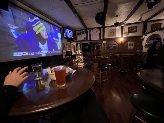 The Fox and Hounds by null