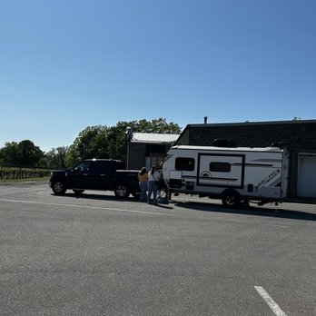 Strewn Winery - Boon-docking through Harvest Host at Strewn Winery. - Wineries Near Me - Niagara On the Lake, Ontario Strewn Winery - Boon-docking through Harvest Host at Strewn Winery. - Wineries Near Me - Niagara On the Lake, Ontario