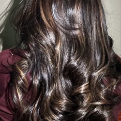 Mago Beauty Salon - Color, haircut and hair treatments services by Elvia (: