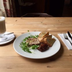 The Three Tuns - Nice light lunch.
