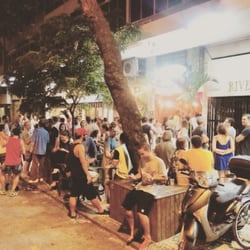 The Bar Surfshop - Vive assim recentemente!