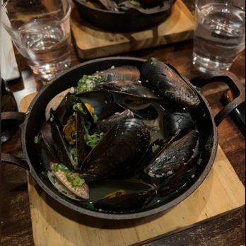 TenGoku Aburiya - Mussels - Japanese Near Me - Chicago, Illinois TenGoku Aburiya - Mussels - Japanese Near Me - Chicago, Illinois