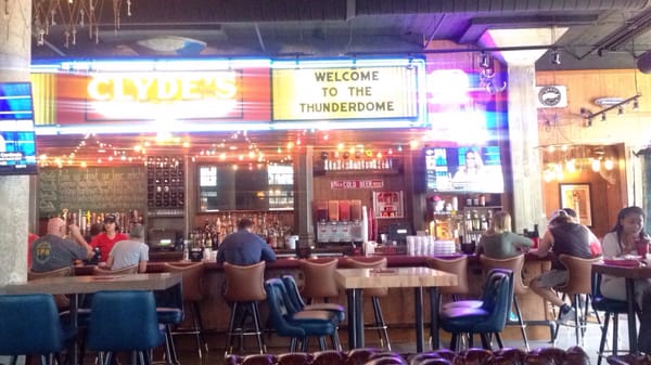 HiFi Clyde's Nashville by null