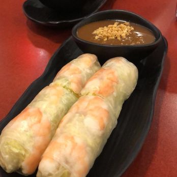 Pho Saigon 8 - Shrimp Spring Rolls with manly all lettuce hardly any noodles. Not so good - Vietnamese Near Me - Las Vegas, Nevada