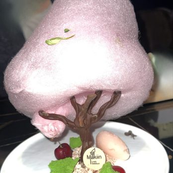 MaKiin - Dessert Wonderland with chocolate tree - Thai Near Me - Houston, Texas