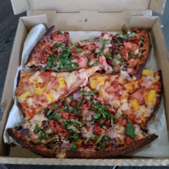 Pizza Twist - Tandoori chicken and Hawaiian style. - Pizza Near Me - Kent, Washington Pizza Twist - Tandoori chicken and Hawaiian style. - Pizza Near Me - Kent, Washington