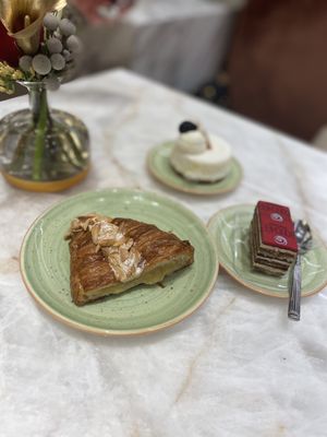 Bouchée Patisserie by null