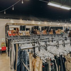 Beau Monde Outlet CDA