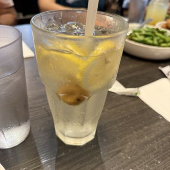 Yi Xin Cafe - Salted lemon 7up - Hong Kong Style Cafe Near Me - Honolulu, Hawaii