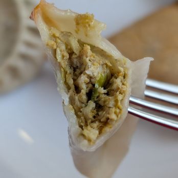 Vindaloo Indian Cuisine - Ellesmere - Cross-section of my chicken momo - Indian Near Me - Toronto, Ontario