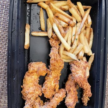 Eureka! - This is what a $20.00 order of chicken strips will get you. - American Near Me - Fresno, California