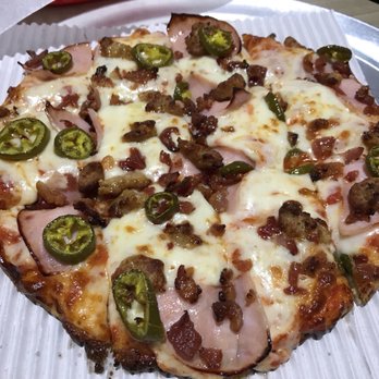 Big Ernie's Pizza - Pizza Near Me - Hillsboro, Ohio